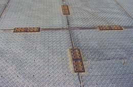 縞鋼板・成型鋼製床版等の鋼製床
